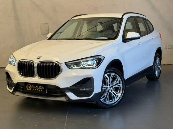 BMW X1 2.0 16V TURBO ACTIVEFLEX SDRIVE20I 4P AUTOMÁTICO BMW X1 2.0 16V TURBO ACTIVEFLEX SDRIVE20I 4P AUTOMÁTICO